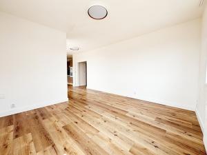 Pronájem bytu 3+kk, Praha - Dolní Měcholupy, Kardausova, 98 m2