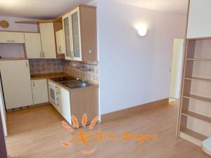 Pronájem bytu 2+kk, Praha - Troja, Hnězdenská, 43 m2