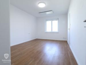 Pronájem bytu 2+kk, Praha - Bubeneč, Jaselská, 49 m2