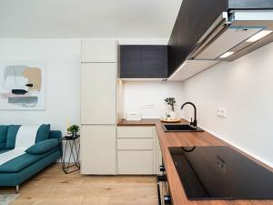 Prodej bytu 3+kk, Praha - Vokovice, Arabská, 54 m2