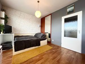 Prodej bytu 1+kk, Praha - Kbely, Pod Nouzovem, 32 m2