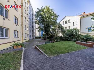 Prodej bytu 1+1, Praha - Podolí, Levá, 39 m2