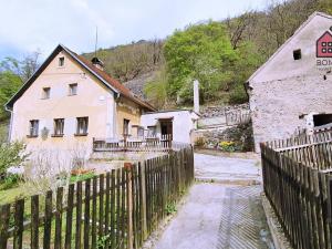 Prodej rodinného domu, Ústí nad Labem, V Průčelí, 172 m2