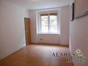 Pronájem bytu 2+kk, Praha - Smíchov, Radlická, 42 m2