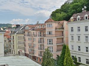 Prodej bytu 3+kk, Karlovy Vary, Zámecký vrch