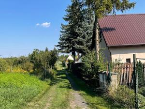 Prodej podílu chaty, Vršovice, 1020 m2