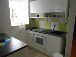 Pronájem bytu 2+kk, Brno, Obřanská, 48 m2