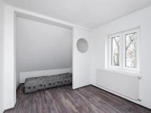 Pronájem bytu 3+kk, Očihov, 70 m2