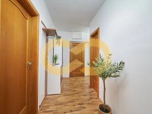 Prodej bytu 4+1, Hracholusky, 75 m2