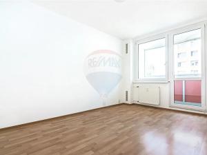 Pronájem bytu 3+kk, Praha - Černý Most, Vašátkova, 63 m2