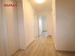 Pronájem bytu 2+kk, Praha - Letňany, Malkovského, 76 m2