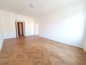 Pronájem bytu 3+kk, Praha - Nusle, náměstí Hrdinů, 90 m2