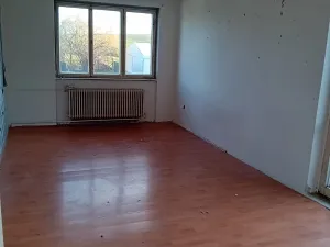 Prodej bytu 3+1, Hlinka, 62 m2