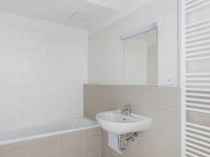 Pronájem bytu 1+kk, Praha - Hloubětín, Granitova, 32 m2