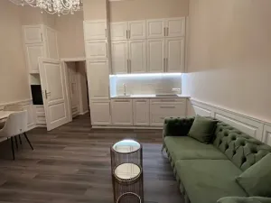 Prodej bytu 2+kk, Karlovy Vary, Zámecký vrch, 41 m2