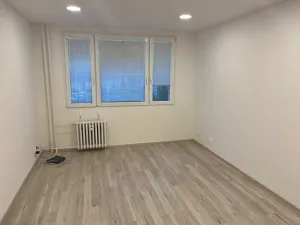 Pronájem bytu 1+kk, Praha - Záběhlice, Jahodová, 30 m2