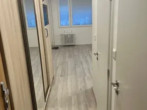 Pronájem bytu 1+kk, Praha - Záběhlice, Jahodová, 30 m2