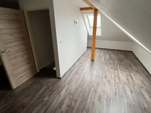 Prodej bytu 3+kk, Králův Dvůr, Na Lucberku, 122 m2