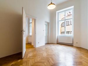 Pronájem bytu 3+kk, Praha - Karlín, Prvního pluku, 62 m2