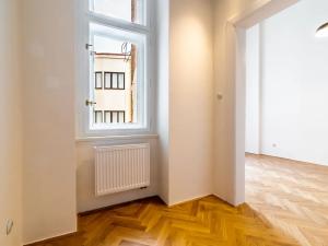 Pronájem bytu 3+kk, Praha - Karlín, Prvního pluku, 62 m2