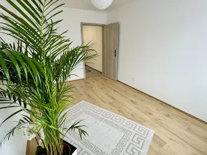 Prodej bytu 2+kk, Praha - Bohnice, Poznaňská, 43 m2