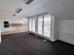 Pronájem bytu 4+kk, Jihlava, Chlumova, 95 m2