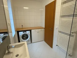 Pronájem bytu 2+kk, Praha - Prosek, Valečovská, 69 m2