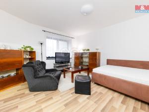 Pronájem bytu 1+kk, Brno - Starý Lískovec, U hřiště, 35 m2