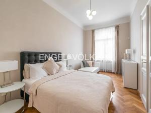 Pronájem bytu 3+1, Praha - Staré Město, Veleslavínova, 120 m2