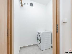 Prodej bytu 3+kk, Praha - Miškovice, Vrátenská, 94 m2