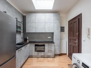 Pronájem bytu 2+kk, Praha - Staré Město, Staroměstské náměstí, 60 m2