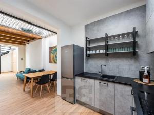 Pronájem bytu 2+kk, Praha - Staré Město, Staroměstské náměstí, 60 m2