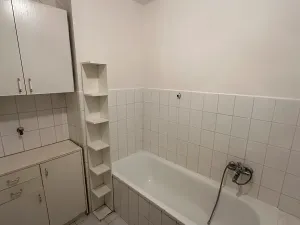 Pronájem bytu 2+1, Praha - Libeň, Prosecká, 67 m2