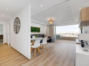 Prodej bytu 3+1, Torrevieja, Španělsko, 90 m2