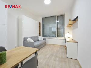 Prodej apartmánu, Praha - Smíchov, Plzeňská, 22 m2