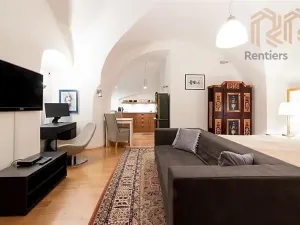 Pronájem bytu 1+kk, Praha - Malá Strana, Thunovská, 35 m2