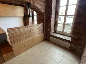 Prodej atypického bytu, Praha - Smíchov, Radlická, 60 m2