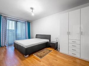 Pronájem bytu 3+kk, Praha - Břevnov, Na Petynce, 92 m2