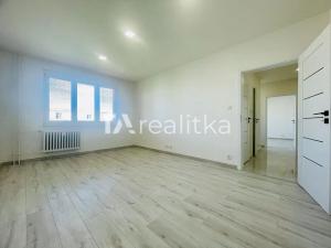 Pronájem bytu 2+1, Karviná, Čajkovského, 52 m2