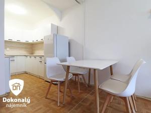 Pronájem bytu 2+kk, Praha - Horní Měcholupy, Milánská, 47 m2