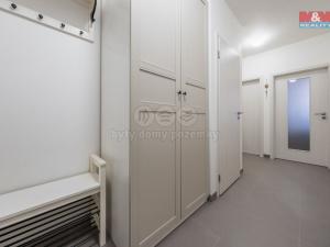 Prodej bytu 2+kk, Praha - Hostavice, U Hostavického potoka, 55 m2