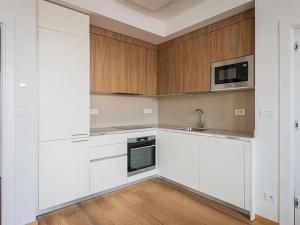 Pronájem bytu 2+kk, Praha - Smíchov, Holečkova, 60 m2