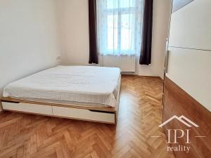 Pronájem bytu 2+kk, Praha - Dejvice, Dejvická, 68 m2