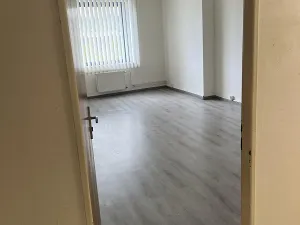 Pronájem kanceláře, Třebíč, Komenského nám., 26 m2