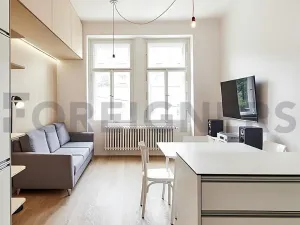 Pronájem bytu 2+kk, Praha - Bubeneč, Na výšinách, 52 m2