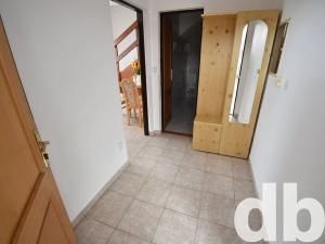 Pronájem bytu 2+kk, Karlovy Vary, 42 m2