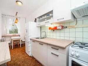 Pronájem bytu 3+1, Praha - Lhotka, Štúrova, 65 m2