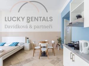 Pronájem bytu 1+kk, Praha - Nové Město, Legerova, 35 m2