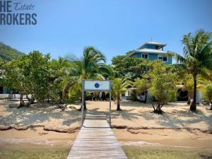 Prodej rodinného domu, Camp Bay, José Santos Guardiola, Honduras, 2006 m2