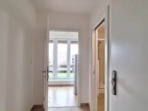 Pronájem bytu 1+kk, Praha - Holešovice, Malá Plynární, 29 m2